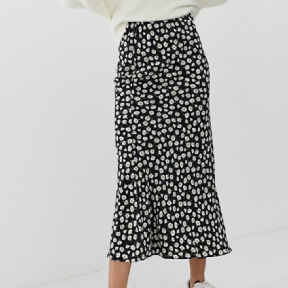 ASOS DESIGN daisy print bias cut maxi skirt